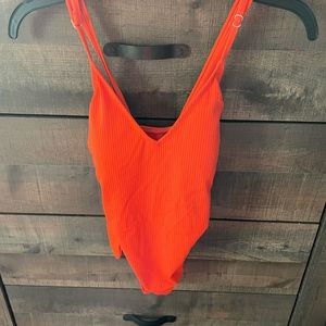 One piece bathing suits. Size: XS